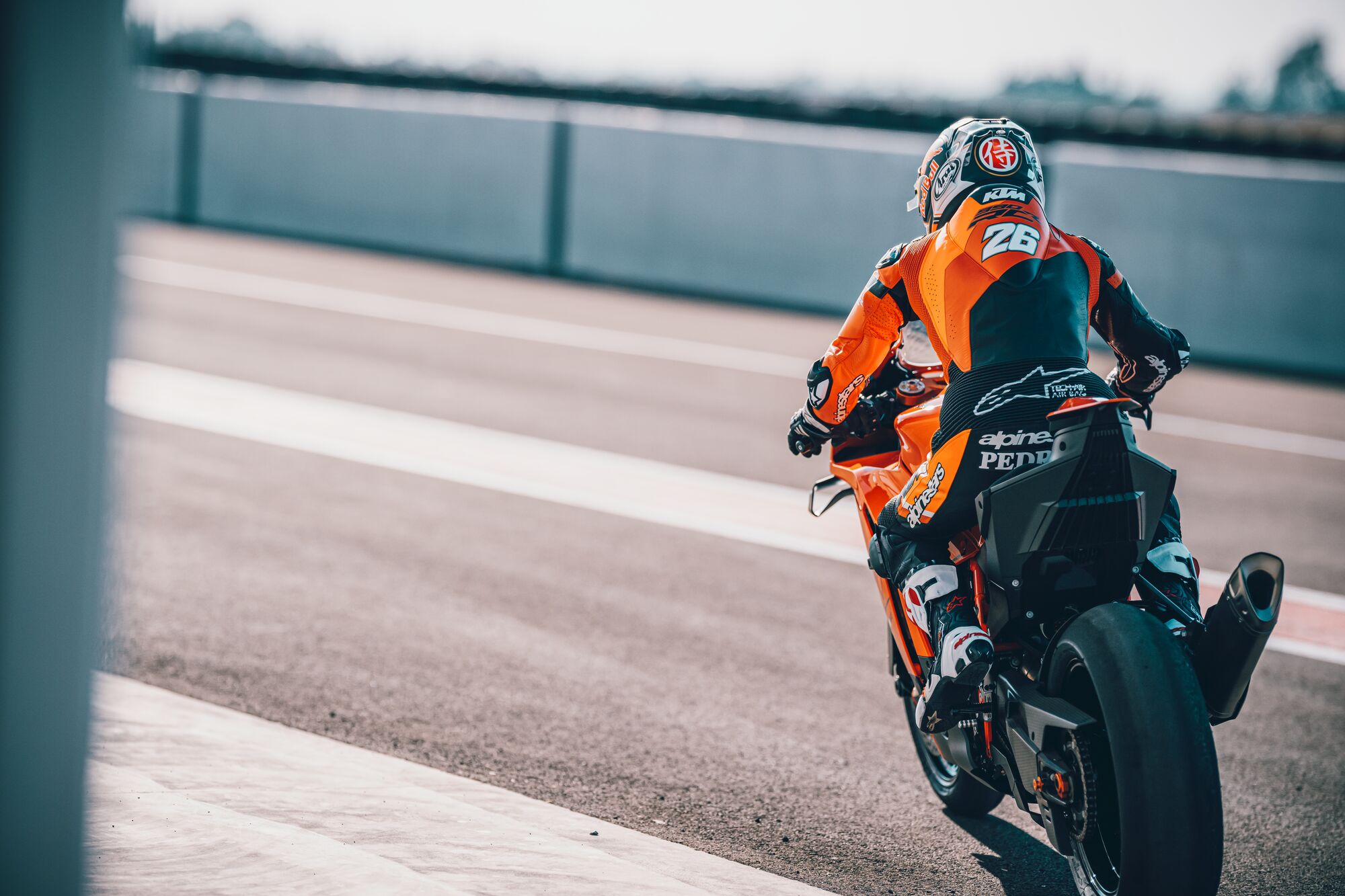 ה-990 RC R של KTM נחת בישראל - 2026